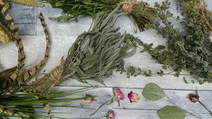 Dried Herbs/Flowers in a small bunch single